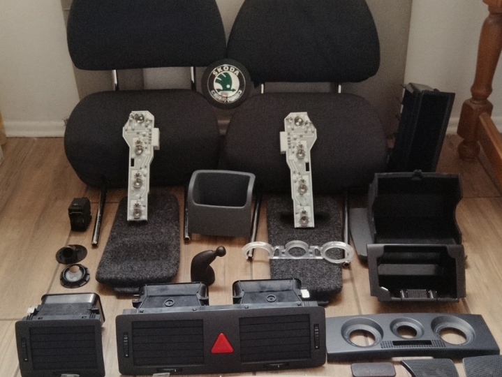 Original djelovi za Škodu, 2003. g.