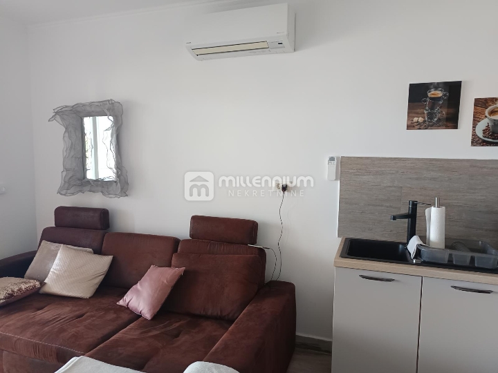 Opatija, 2S+DB, fenomenalni pogled, bazen, parking