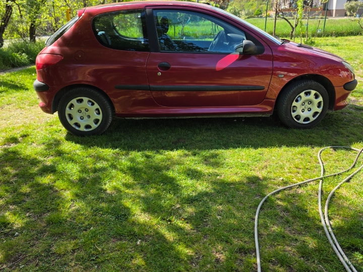 Peugeot 206