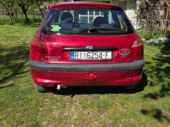 Peugeot 206