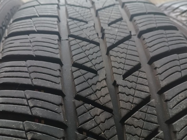 Gume Barum 225/50 R17