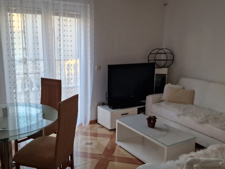 Zadar, Melada, dvosoban stan