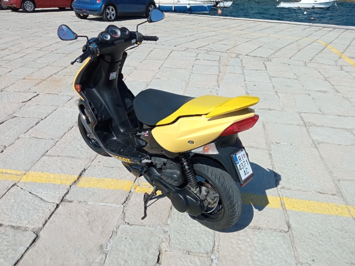 Peugeot Speedfight 2, reg. 4./27.