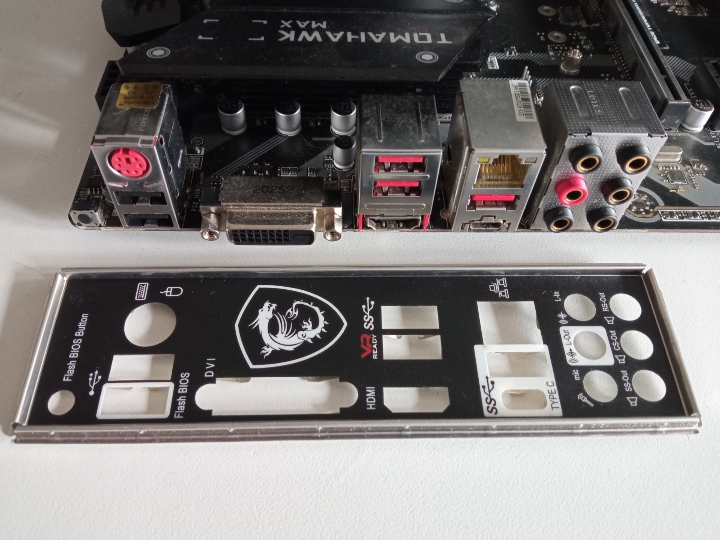 MSI B450 Tomahawk MAX+Ryzen 5+8GB