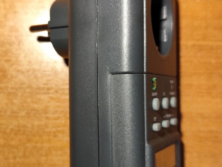 Digitalni timer za 220V