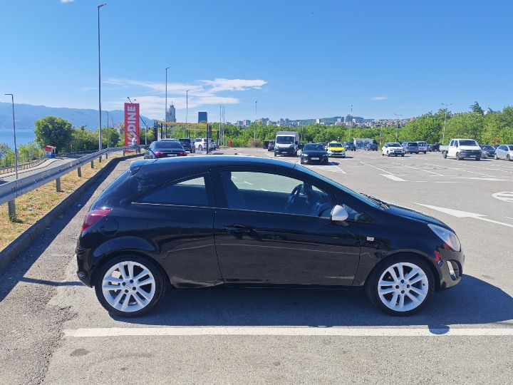 Corsa Color Edition 1.2 16V