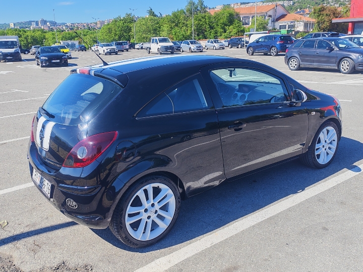 Corsa Color Edition 1.2 16V