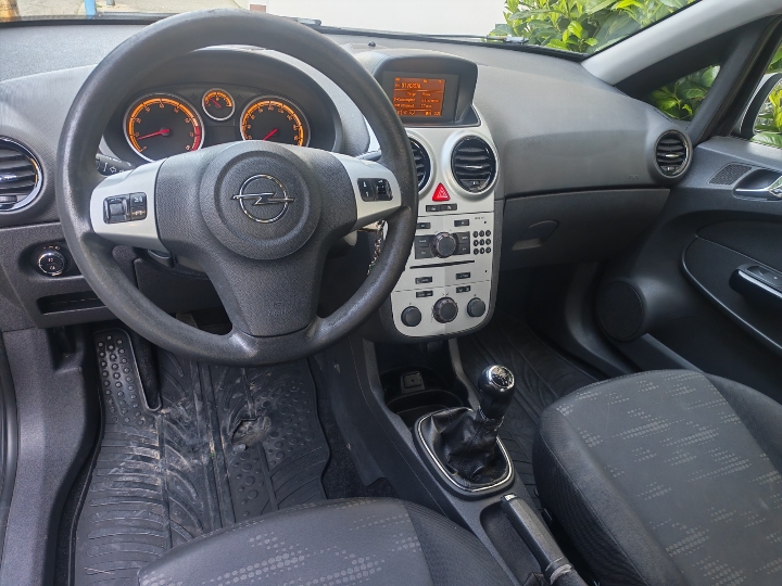 Corsa Color Edition 1.2 16V
