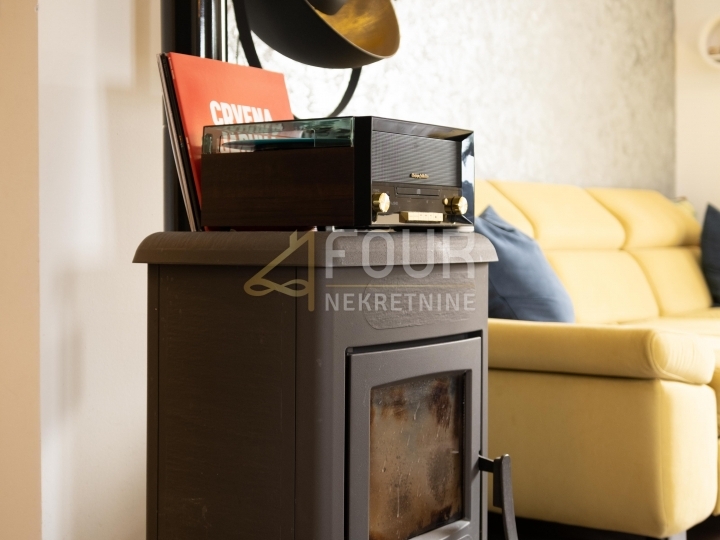 Najam, Marčelji, 84.13m2, 2S+DB, balkon i terasa, zajednički bazen