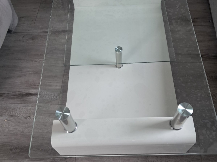 Stolić za dnevni boravak