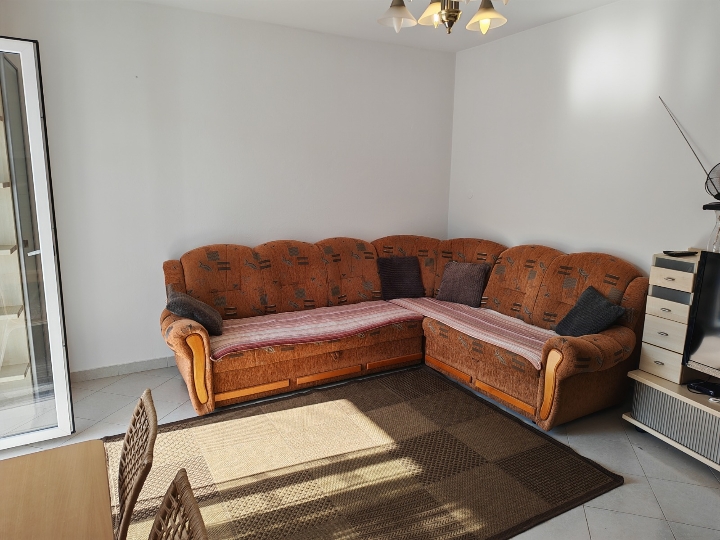 Dvosobni stan u Matuljima