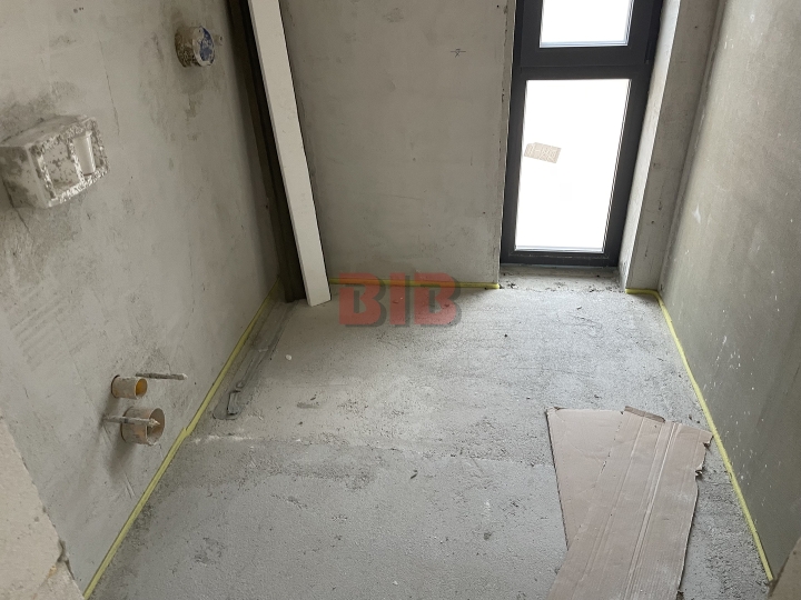 Kostrena, penthouse s garažom u urbanoj vili