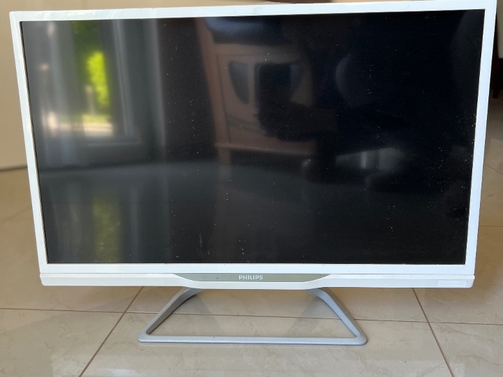 Philips SMART TV 24”