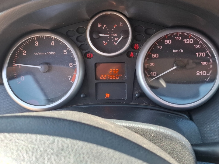 Peugeot 207 1.4 8v