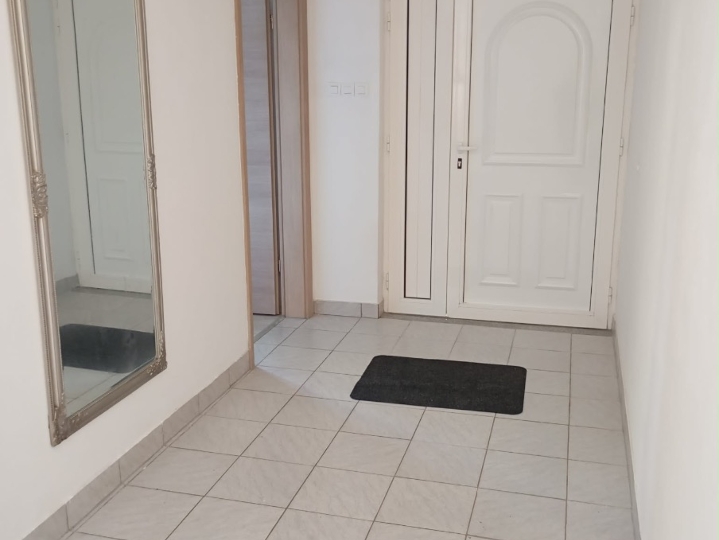 Iznajmljujem stan, 2S+DB