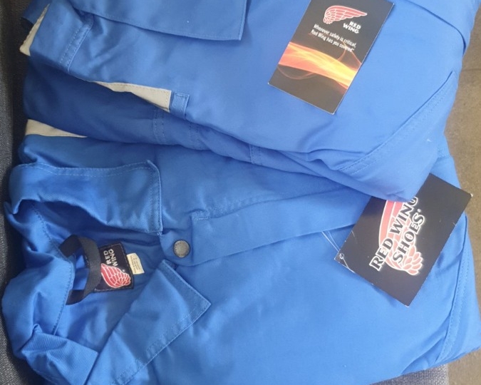 Prodajem nove radne tute