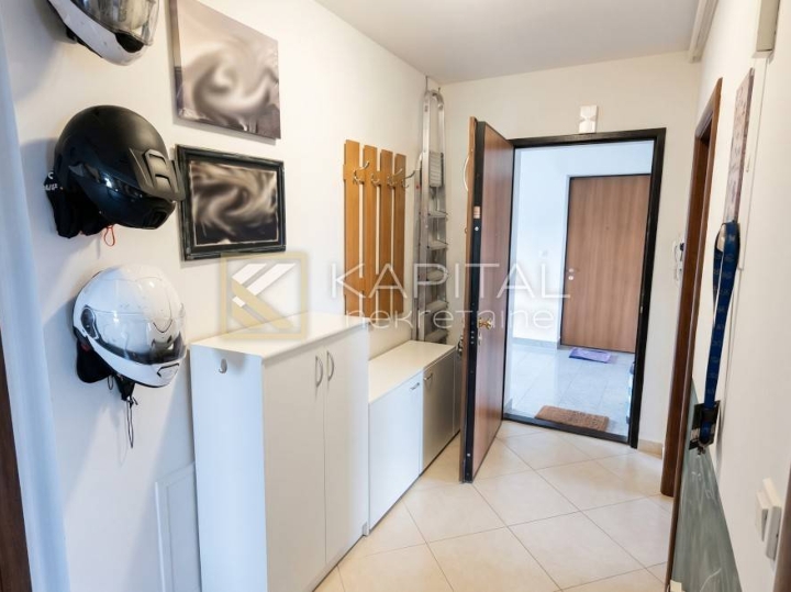 Viškovo, 2S+DB, 86m2, 2 parkirna mjesta!