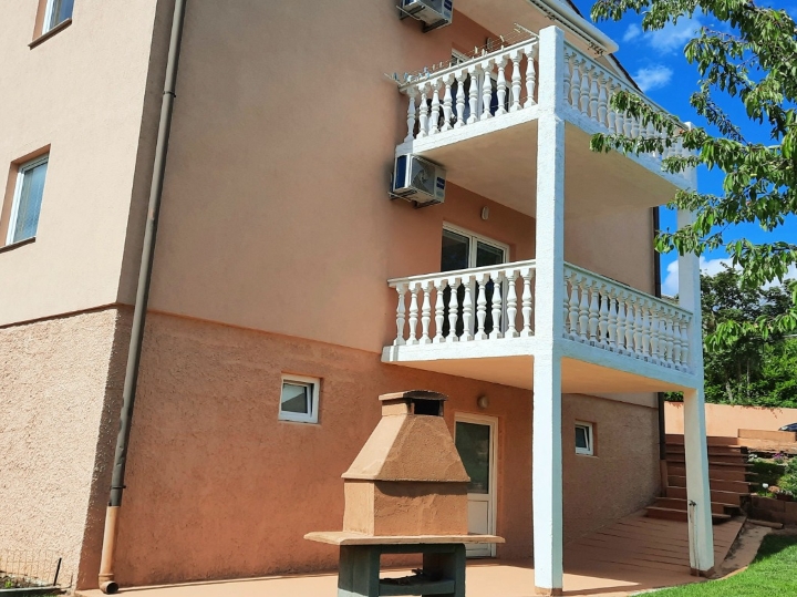 Samostojeća kuća - privatna prodaja