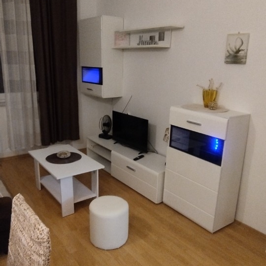 Iznajmljujem stan Potok, 40m2