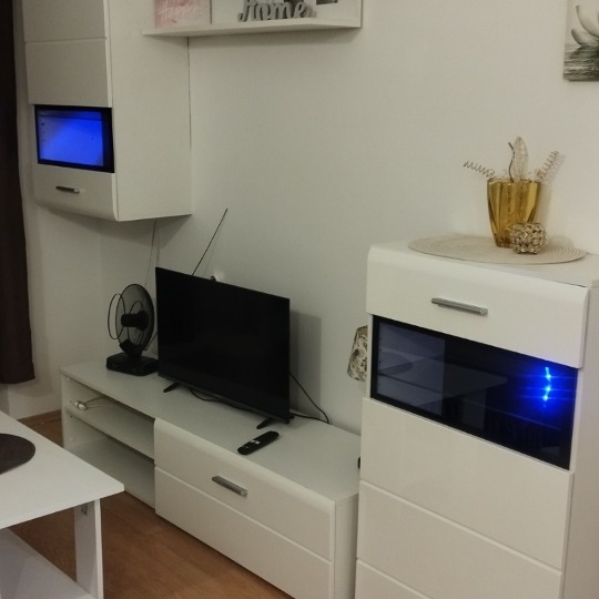 Iznajmljujem stan Potok, 40m2