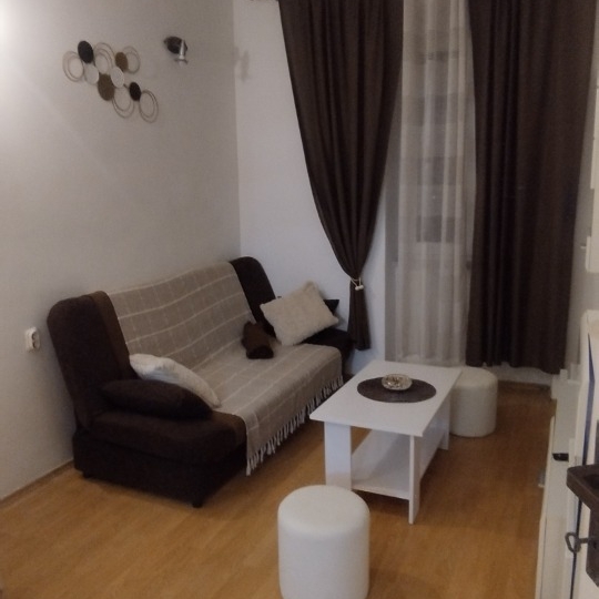 Iznajmljujem stan Potok, 40m2