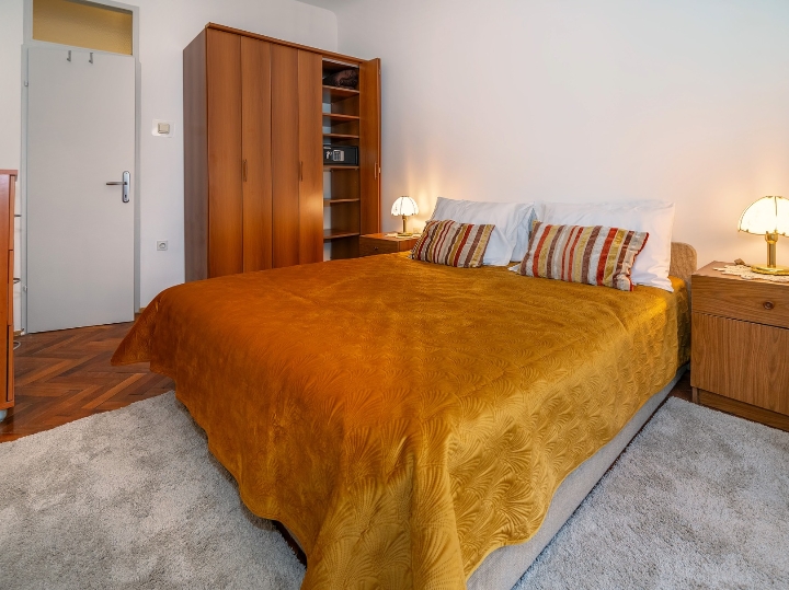 Dugoročni najam stana na Korzu