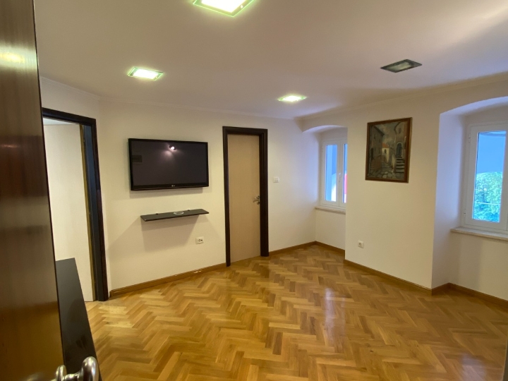 Rijeka, centar, Korzo, 32 m2, ured