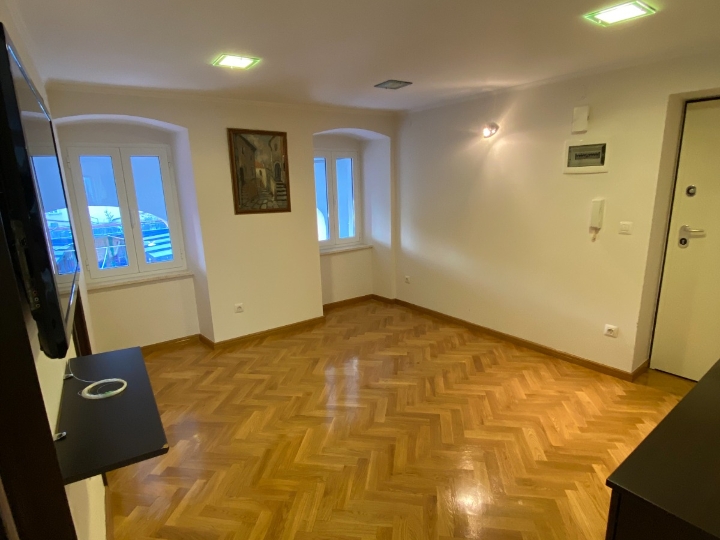 Rijeka, centar, Korzo, 32 m2, ured