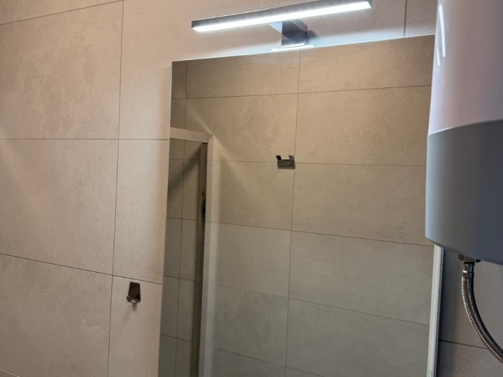 Kupaonsko ogledalo s LED svjetlom