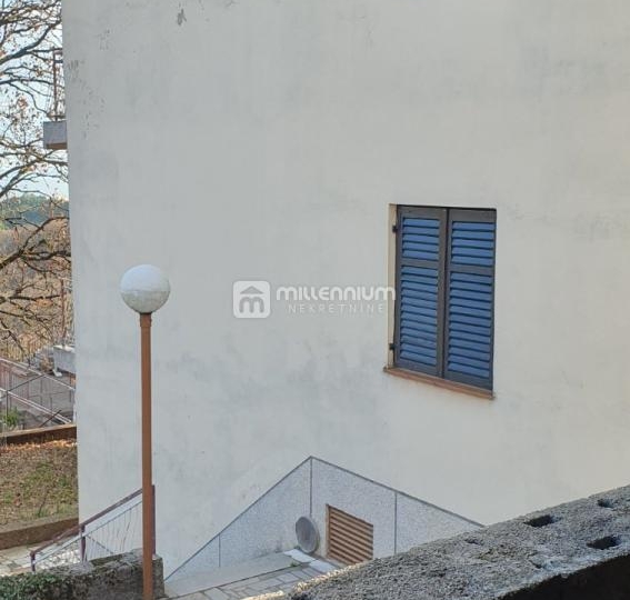 Drenova, 350m2, samostojeća kuća s 3 stana, garažom i konobom