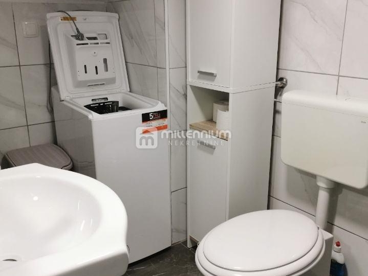 Lovran, 2S+DB + studio apartman