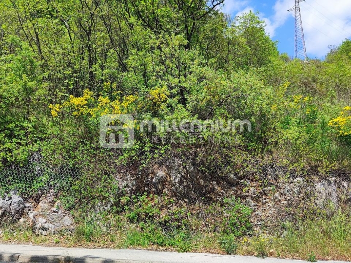 Rijeka, Škurinje, 1.421m2 građevinskog zemljišta