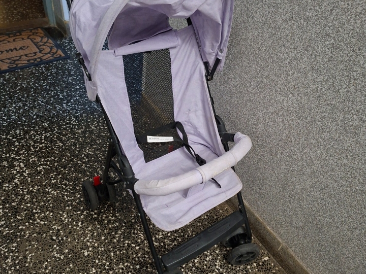 Kolica vrlo lagana sklopiva za auto