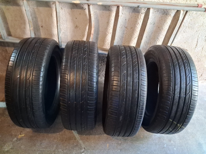 Gume ljetne Bridgestone, dim. 215/60/16