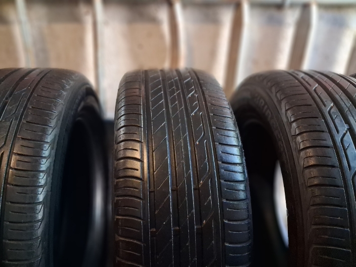 Gume ljetne Bridgestone, dim. 215/60/16