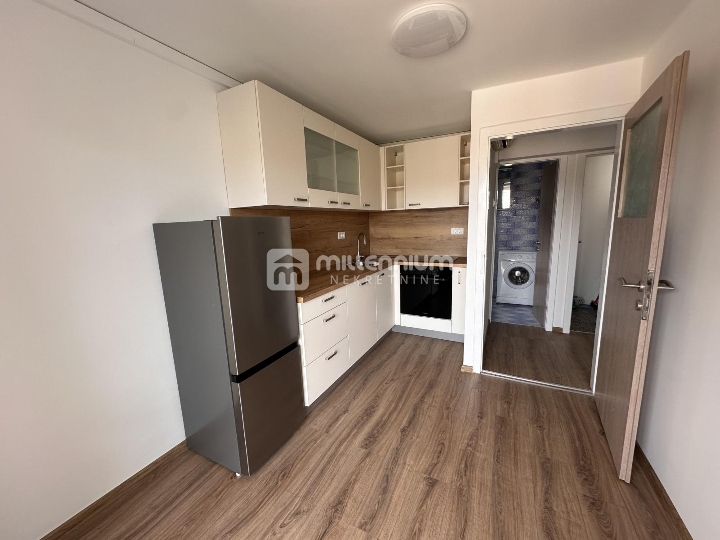 Rijeka, Bulevard, 45.60m2, 2S stan s lođom