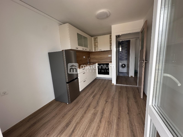 Rijeka, Bulevard, 45.60m2, 2S stan s lođom
