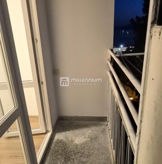 Rijeka, Bulevard, 45.60m2, 2S stan s lođom