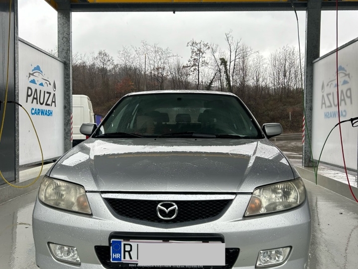 Mazda 323F, 2003. reg. do 4/2027. god.