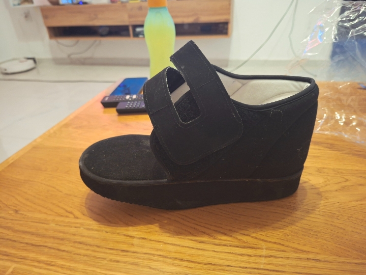 Postopertivna cipela broj 43-44