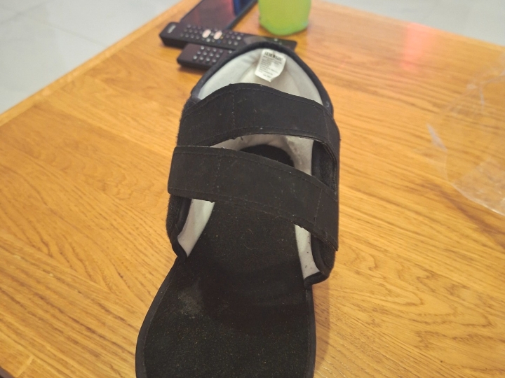 Postopertivna cipela broj 43-44