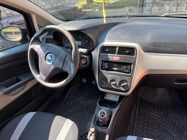 Fiat Grande Punto 1.4, 2006. g., klima