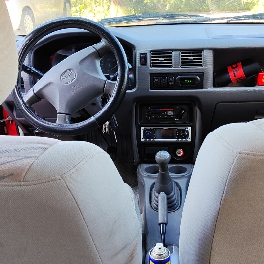 Mazda Demio prodajem