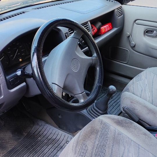 Mazda Demio prodajem