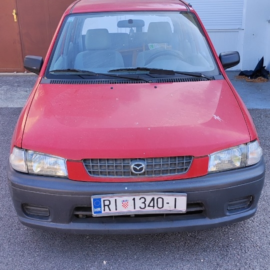 Mazda Demio prodajem