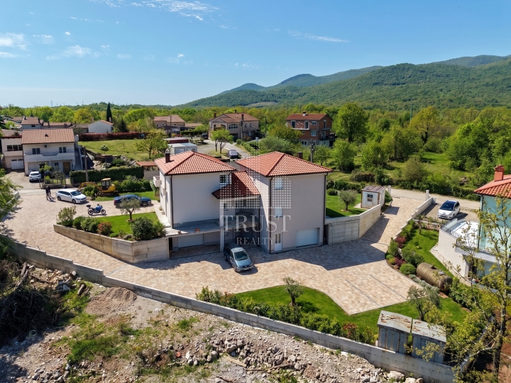 Matulji, Mučići - novogradnja! Dvojna kuća s okućnicom i garažom