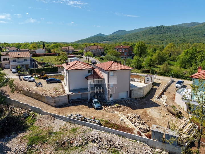 Matulji, Mučići - novogradnja! Dvojna kuća s okućnicom i garažom