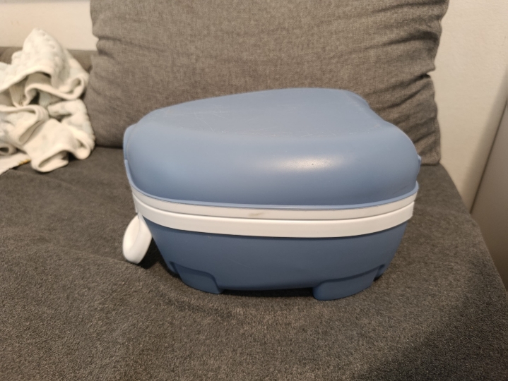 Poklanjam putnu tutu