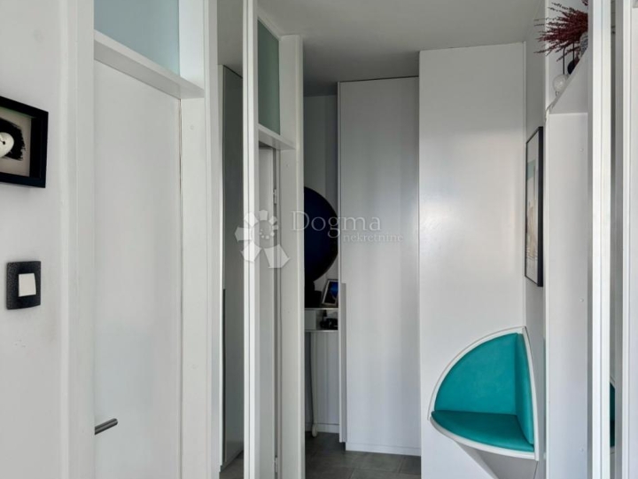 Turnić, odličan 2Skl. 64 m2