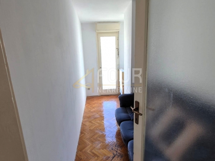 Rijeka, Krimeja, 80.48m2, 3Skl., lođa